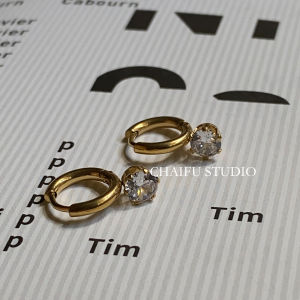 Retro Simple Zirconia Stud Earrings Ultra-flash Titanium Steel Elegant Casual Ins Ear Buckle by Chaff Workshop