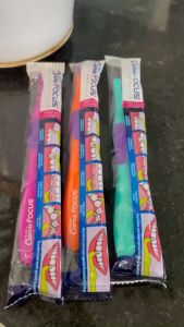 Bàn chải góc Curvie Focus Piksters