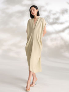 Elegant French Style Silk Dress Mid-Length Loose Batwing Sleeve Mulberry Silk High-End V-Neck Womens Summer Dress