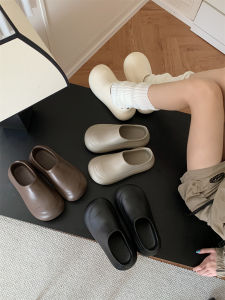 รองเท้าแตะส้นเตี้ยแบบสวมสบายสำหรับผู้หญิงในช่วงฤดูร้อน สวมใส่สบาย รองเท้าแตะแบบสวมครึ่งนิ้ว EVA กันลื่น ส้นสูง 3-5 ซม.