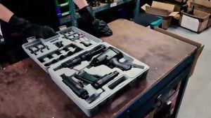 ชุดเครื่องมือลม 33 ชิ้น TIGER รุ่น TG-ATK33 By Mcmachinetools