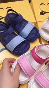 Dép Bé Gái Siêu Nhẹ Hàng Quảng Châu Cao Cấp Mẫu Mới Đi Học Đi Chơi Chống Nước Không Mùi 522 Size 26-37