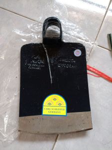 COD cangkul cap mata tiga aslig lengket di tanah