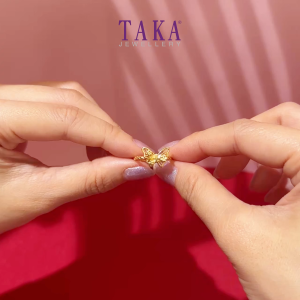 TAKA Jewellery Twist & Bloom Butterfly 916 Gold Ring