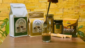 Tiện Lợi <Túi Zip 400g> Cà Phê Đen Sấy Lạnh 100% Nguyên Chất Không Đường- EVEREST. Hàng Xuất Khẩu_ Nhiều cà phê lắm ạ