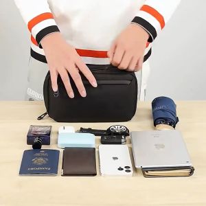 OZUKO กระเป๋าสะพายข้างอเนกประสงค์สำหรับกระเป๋าคลัตช์ ใหม่ ผู้ชาย แฟชั่นกระเป๋าคาดหน้าอก กระเป๋าเดินทางกันน้ำ ราคาที่เหมาะสม