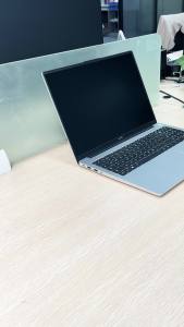 Sleek Metal Laptop Riser with Adjustable Angle and Rotation N3/N4
