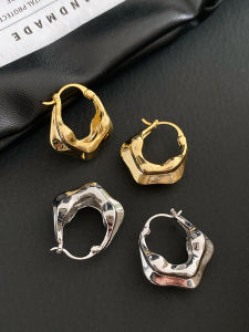 Luxurious Smooth Metal Earrings Irregular Design Fashionable Korean Style Geometric Pattern for Women Fresh out New Arrival