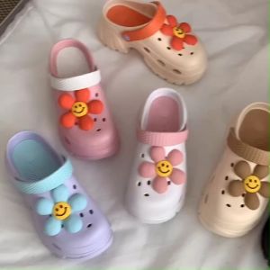 SUNBALEE🐻 รองเท้าหัวโต รองเท้าแตะแบบสวม ส้นตึกสูงถึง 7 ซม. แถมตัวติดน่ารัก สีพาสเทลทูโทน🐻509