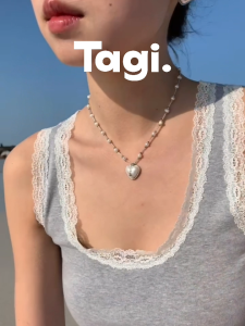 Tagi. Imagine Love Earrings