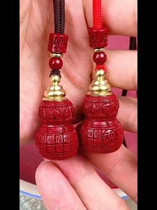 Gantungan Kunci Labu Holo Kayu Merah Zhusha Hulu Fengshui Awan Keberuntungan Fu Hoki Gantungan Kunci Kecil Mobil / Tas / Hp Gantungan Kunci Pria Wanita