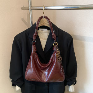 Red Underarm Tote Bag Womens New 2025 Luxury Commuter Crossbody Wedding Bag Casual Simple Style Double Strap Handbag