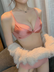 ชุดชั้นในไร้สายระดับไฮเอนด์ปิดด้านหน้า เซ็กซี่ ชุดชั้นในด้านหลัง หนาขึ้น ผู้หญิง บรา ต่ํา เอว ผ้าไนลอน U-Shape ดีไซน์