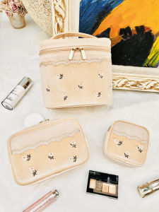 Petit Trouver Embroidered Velvet Mesh Makeup Bag Cosmetic Storage Pouch Womens Organizer Bag Floral Pattern Polyester Material