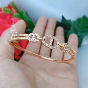 Gelang Tangan Bangle Wanita Titanium Xuping Perhiasan Aksesoris Fashion Lapis Emas Anti Karat R2-7F