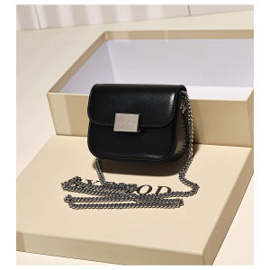 Luxurious Mini Square Bag Womens Crossbody Shoulder Bag Fashionable Lock Buckle Clutch Purse Elegant Simple Design Handbag