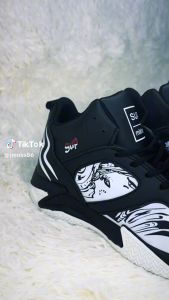 Korean Style Men's High Top Basketball Shoes with Cushioning for Sports and Running