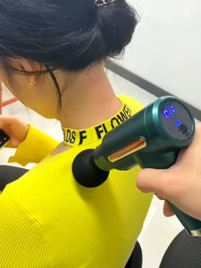 Massage Gun Alat Pijat Getar Elektrik 4in1 Pistol Pijat Elektrik untuk Terapi Otot Jaringan Dalam