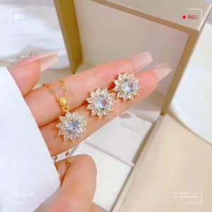 จีดวงอาทิตย์ขนาดเล็กที่ทันสมัยและเรียบง่ายสร้อยคอสแทนเลสเพทายคริสตัลห่วงโซ่กระดูกไห้ปลาร้าดอกทานตะวัน 1628