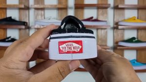 GRATIS ONGKIR Sepatu flat pria slip on tanpa tali bustong kanvas slop Cowok mules wanita murah keren