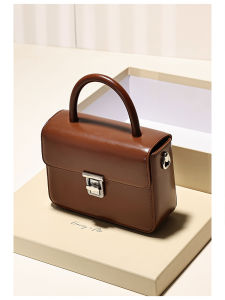 Fashionable Genuine Leather Small Square Bag Womens Single Shoulder Bag Crossbody Bag Retro Style Early Autumn New Model