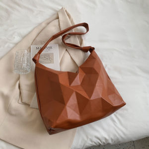 Fashionable Large Capacity Tote Bag for Women Casual Crossbody Shoulder Bag with Diamond Pattern and High-End Feeling