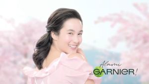 Garnier Isi 12pcs - 1 Losin ( Sakura Glow Ceramide Face Wash - Serum Cream ) ( Bright Complete Vit C Serum Cream - Face Wash )  9ml - Kosmetik Herbal Online