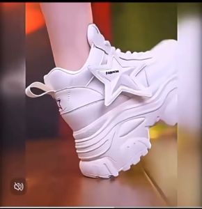 Auto Tinggi 9cm wedge heel casual closed-toe shoes 9厘米内增高老爹鞋