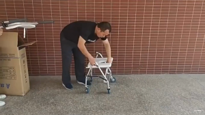 [MDA Approved] Kaiyang Aluminum Shower Wheelchair with Armrest and Wheel - 16 Inches