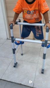 Versi Lansia | Alat Bantu Jalan Anak / Baby Walker Berbahan Pipa PVC 3/4 Inc