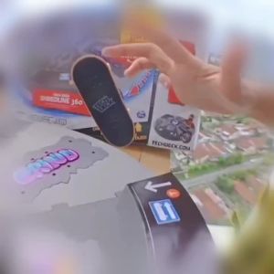 Ván Trượt Ngón Tay Hai Đầu Cong Lõm Nông Có Cầu Kim Loại Đóng Gói Dạng Vỉ Đồ Chơi Ngón Tay Dành Cho Độ Tuổi Từ 14 Trở Lên