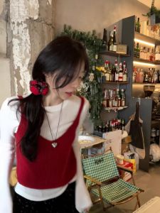 Fashionable Anti-Aging Layering Set Womens Red Strap Top Spring New Long Sleeve Base Shirt Elegant Two-Piece Set Casual Style