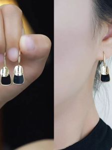 Unique Nail Design Earrings for Women Beautiful Fashion Jewelry Fresh out Alloy Plated Silver Gold Non-Merchandise