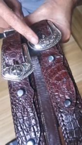Crocodile Belt And Buckle สำหรับนักบริหารชั้นนำเลือกใช้ เข็มขัดหนังจระเข้