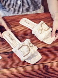 Fashionable Flat Bottom Slippers for Women Summer 2024 New Style Versatile Fairy Wind High-End Feeling Outdoor Wear Slip-On