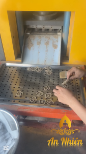 Trầm Vân Mây  Rục Rừng Tự Nhiên– Dẫn Dắt Vận May Cầu An Cát Lành Phù Trợ Hành Sự