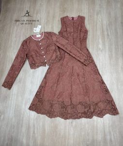 เดรสลูกไม้น้ำตาลสวยสง่า!!! SM Maxi Dress เดรสสีน้ำตาลแขนกุดผ้าลูกไม้ทอลาย+เสื้อคลุมแขนยาว งานป้าย Abigail