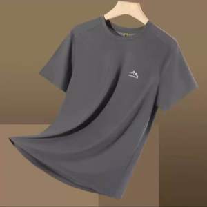 เสื้อคอกลม เสื้อยืด Q ทรงเรียบหรู เย็นสบาย ดูดความชื้นและเหงื่อได้ดี