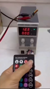 🌟QX-ห้างสรรพสินค้า-9🌟หลอดไฟหรี่รถยนต์+รถมอเตอร์ไซร์ เปลี่ยนสีได้ หลอดไฟเพดาน หลอดไฟห้องโดยสารT10 12V RGB (YK02)