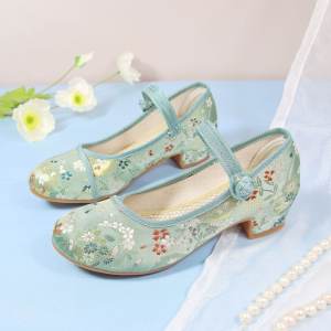 Beijing Style Embroidered Cotton Shoes Womens mid Heel Cheongsam Matching Shoes Hanfu Improved Womens Footwear Fashionable Traditional Chinese Ethnicity