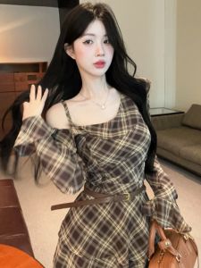 GUZILIAN | Retro Plaid Irregular Off-Shoulder Ruffle Long Sleeve Dress