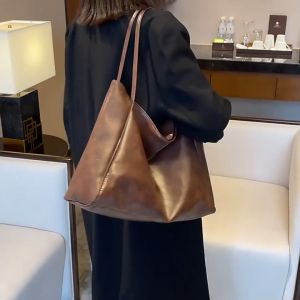 Túi xách da PU mềm mại bóng cỡ nữ túi tote sức chứa lớn thời trang công sở dành cho nữ -HAUSE