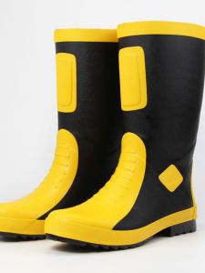 New Lightweight Training Shoes High Fashion Waterproof Anti-slip Fire Resistant Fishing Shoes Rubber Sole Spring Fall Season