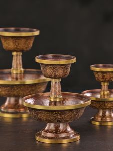 Cốc Đựng Nước Bằng Đồng Thủ Công Tráng Vàng Họa Tiết Hoa Nhỏ Trung Bình Lớn Bảo Vệ Pháp Sư Cốc Đựng Nước Phật Giáo