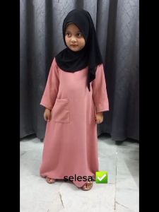 SUMAIYAH Junior Cey Crepe Solid Color Regular Sleeve Long Dress for Muslimah Girls | Affordable Long Caftan with Pockets