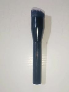 Black Seamless Flat Top Foundation BrushWooden Handle For Streak-Free Liquid & Cream Base Makeup