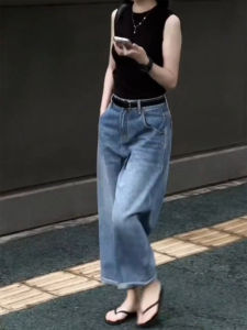 Plus Size Pear Shape Fitting High Waisted Slimming Cropped Flare Jeans