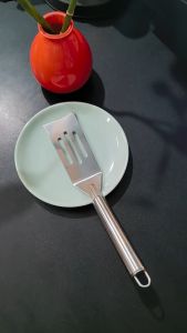Kitchen Tools Spatula Stainless Steel Sodet Sutil / Spatula Baja Tahan Karat Spatula Memasak