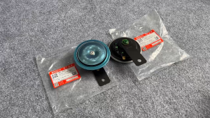 Cặp còi xe Suzuki GZ150A