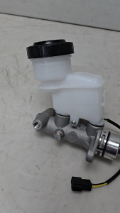 [READY STOCK] Perodua Kembara 1.3 DVVT Brake Master Cylinder Pump Brake Master Pump 47201-87401